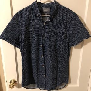 Blue short sleeve Bonobos seersucker shirt